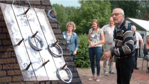 2016-opa-gooien.gif
