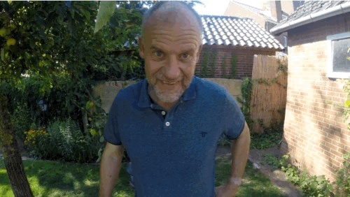 2019-eric-camera.gif